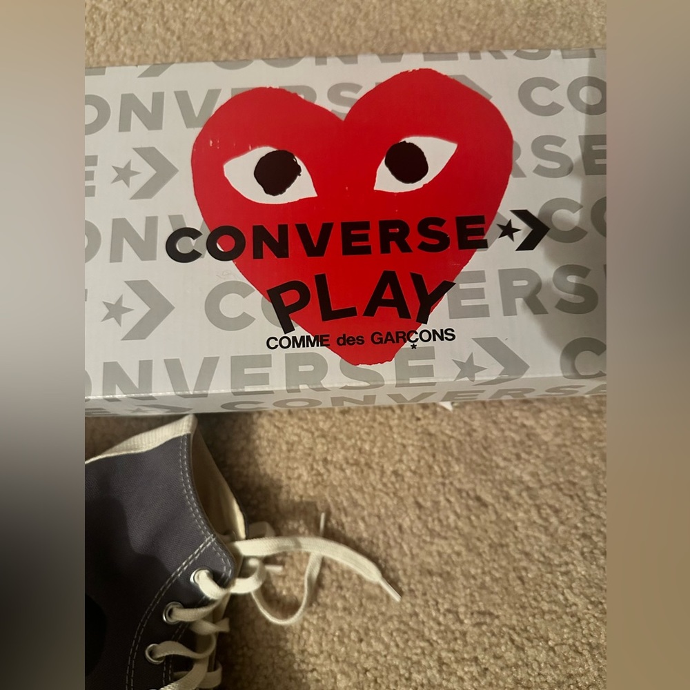 Converse Grey Common De Garçons PLAY women chuck 70 Hi. Price is negotiable